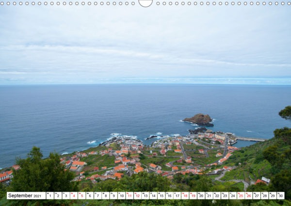 Porto Moniz, die kleine Stadt direkt am Meer Porto Moniz, die kleine Stadt direkt am Meer